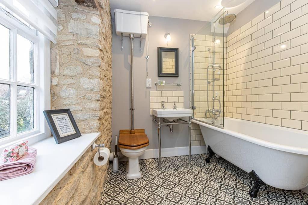 Oxfordshire Living - The Bowler Hat Cottage - Woodstock Exteriér fotografie