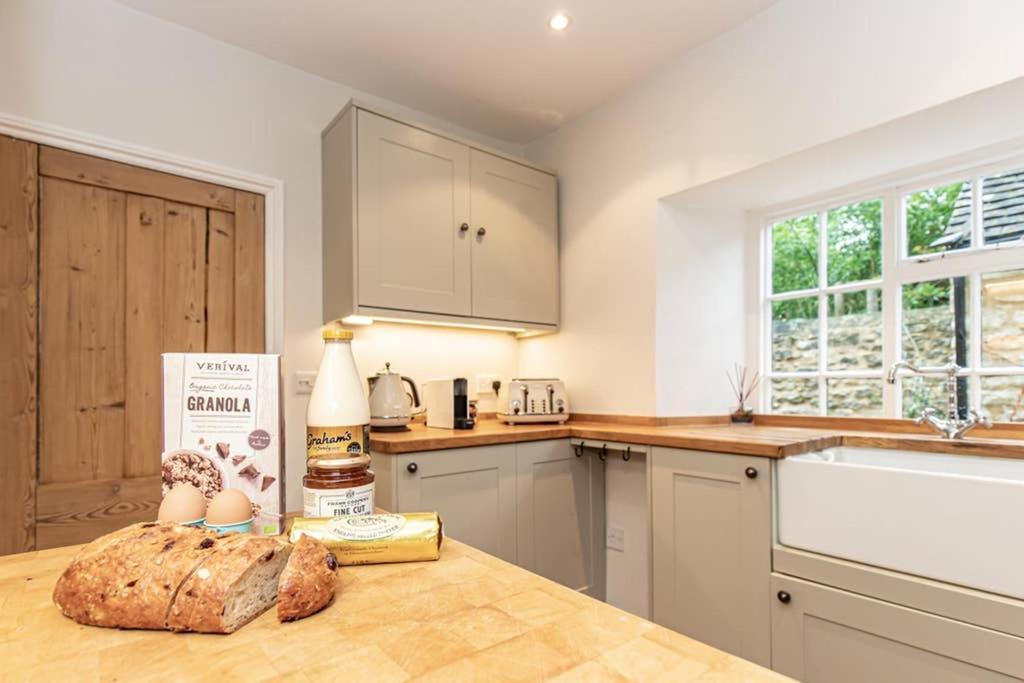 Oxfordshire Living - The Bowler Hat Cottage - Woodstock Exteriér fotografie